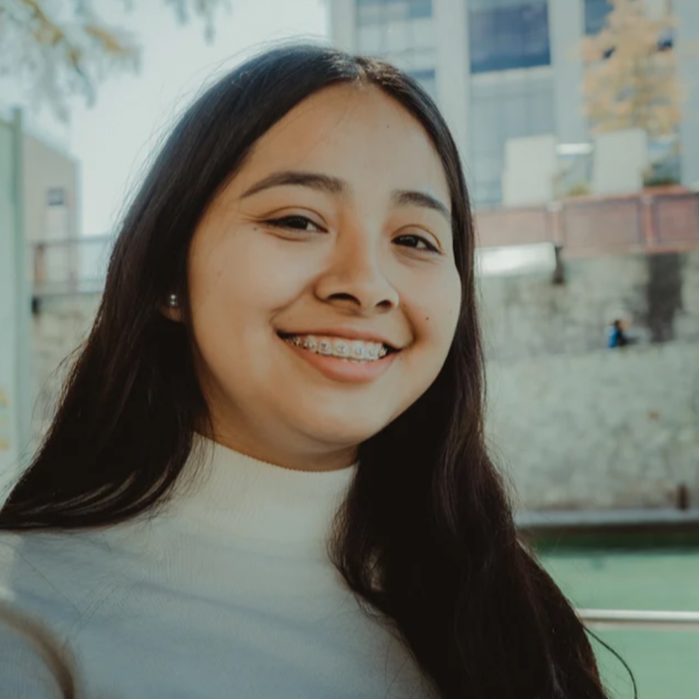 Meet your Posher, Tina